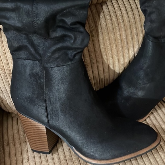 White Mountain comfortable long boots 👢 - Picture 2 of 10